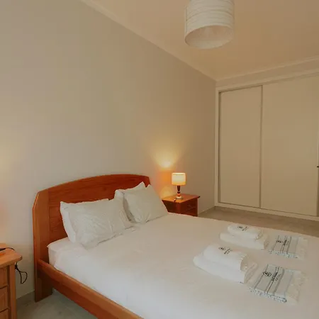 96 - Lobo Do Mar アパート *